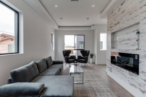 Luxury Modern 4 bedroom with Rooftop Deck #4